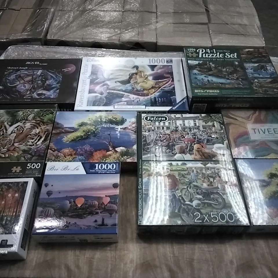 PALLET OF ASSORTED PUZZLES 