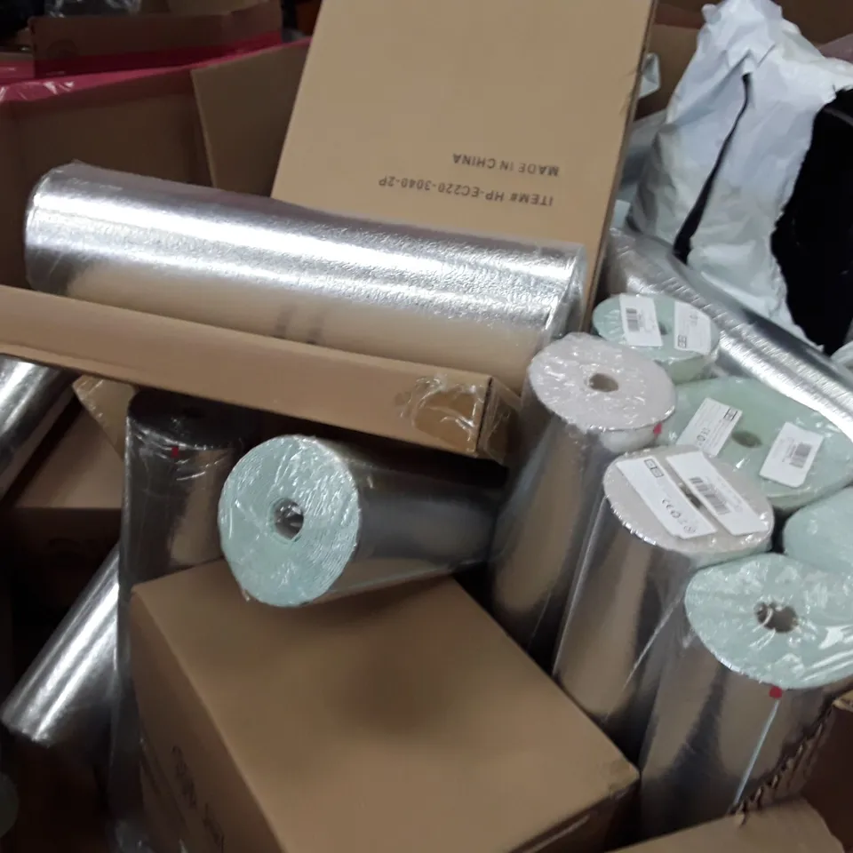 PALLET OF ASSORTED HOUSEHOLD ITEMS TO INCLUDE PICTURE FRAMES, LED LIGHTS AND GLASS VASE ECT