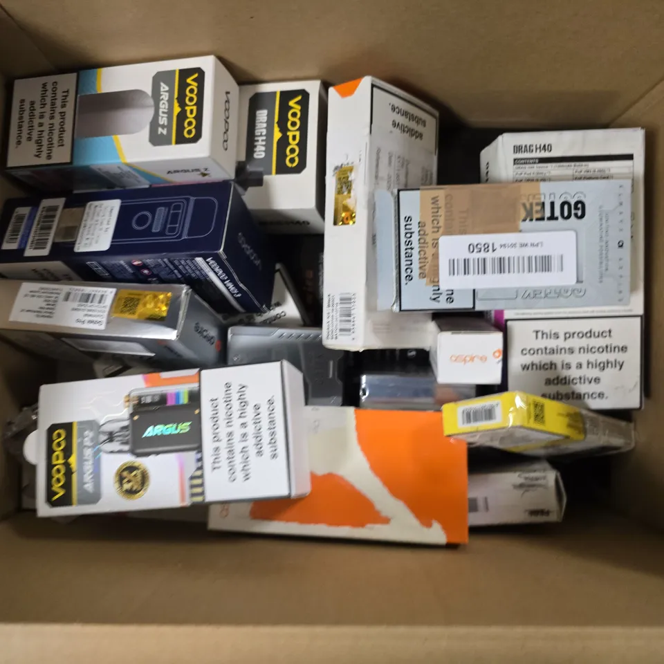 BOX OF APPROXIMATELY 18 ASSORTED E-CIGARETTES PRODUCTS TO INCLUDE - ASPIRE , VOOPOO 
