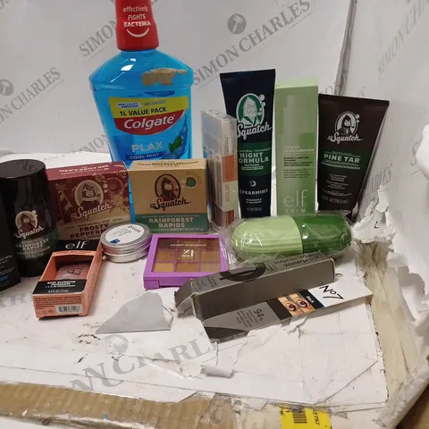 LOT OF BEAUTY PRODUCTS COLGATE PLAX COOL MINT 1L, SOAP, ETC