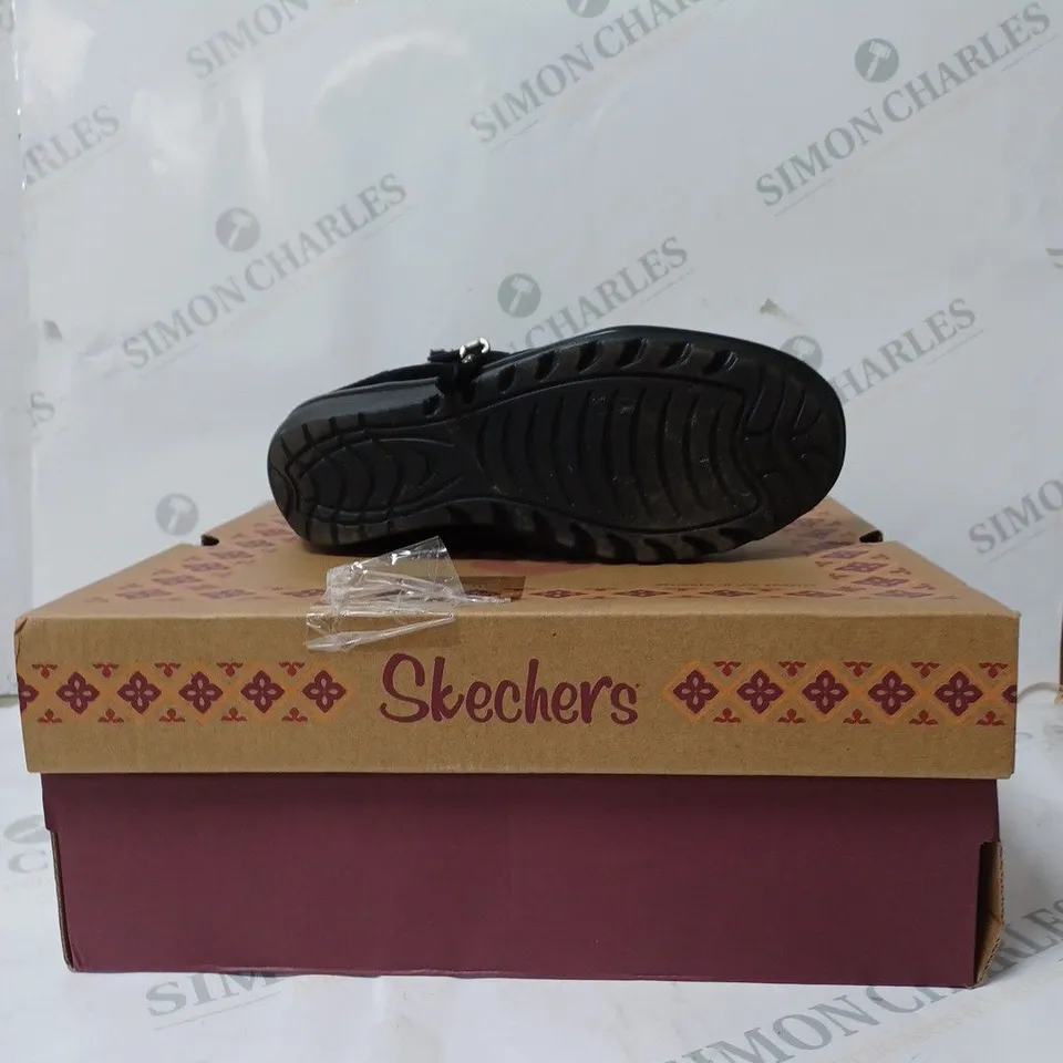  SKECHERS OFF HOURS BLACK WEDGE HEEL ANKLE BOOT SIE 5.5 