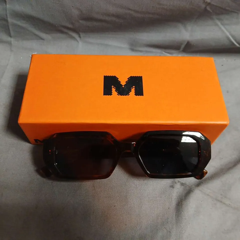 MELLER SUNGLASSES – BOXED