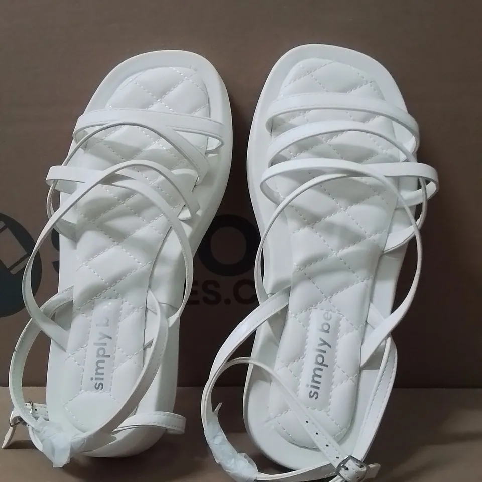 BOXED BRAND NEW APPROXIMATELY 6 SIMPLY BE PHEOBE WIDE SHOES WHITE SIZE 7