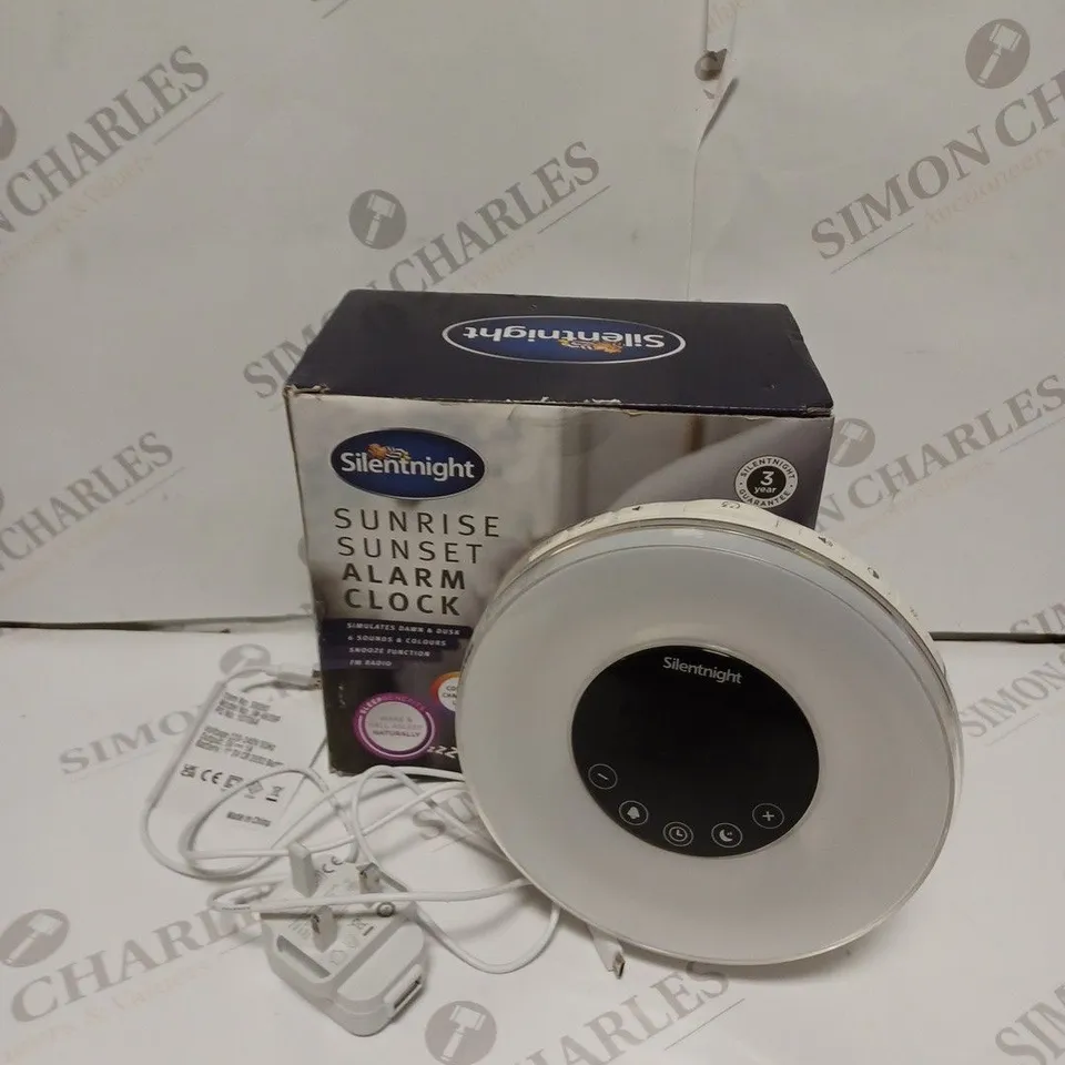 BOXED SILENTNIGHT SUNRISE SUNSET ALARM CLOCK 