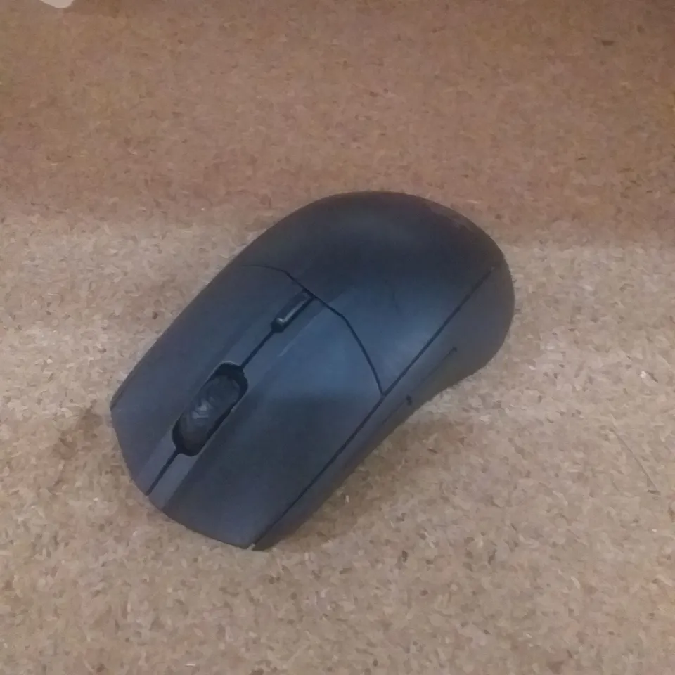 STEELSERIES RIVAL 3 WIRELESS MOUSE 
