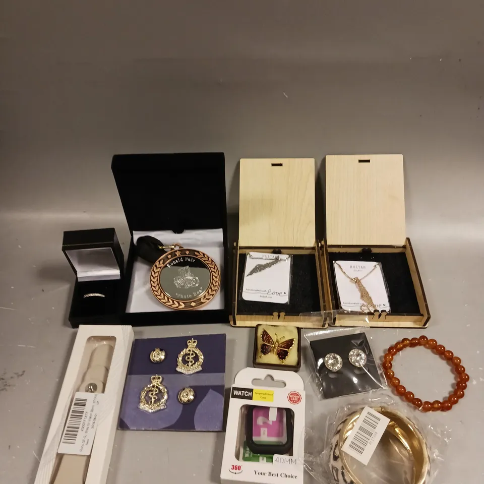 APPROXIMATELY 40 ASSORTED JEWELLERY PRODUCTS TO INCLUDE NECKLACES, RINGS, WATCH STRAPS ETC 