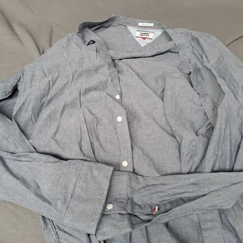 TOMMY JEANS REGULAR FIT LONG SLEEVE SHIRT - XL
