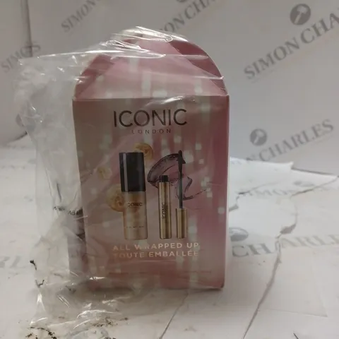 BOXED ICONIC LONDON ALL WRAPPED UP MAKE UP SET