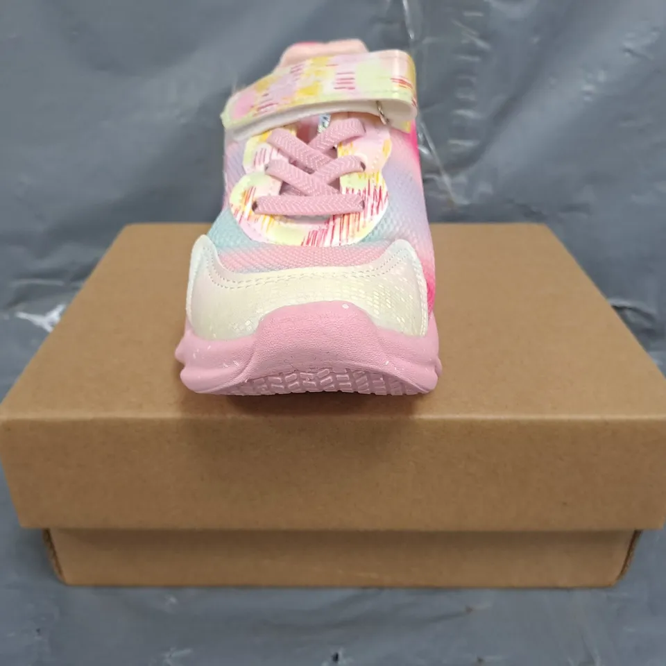 BOXED PAIR OF UNBRANDED KID'S LIGHT UP SHOES IN PASTEL MULTICOLOUR SIZE EU 30 W. STICKER PACK