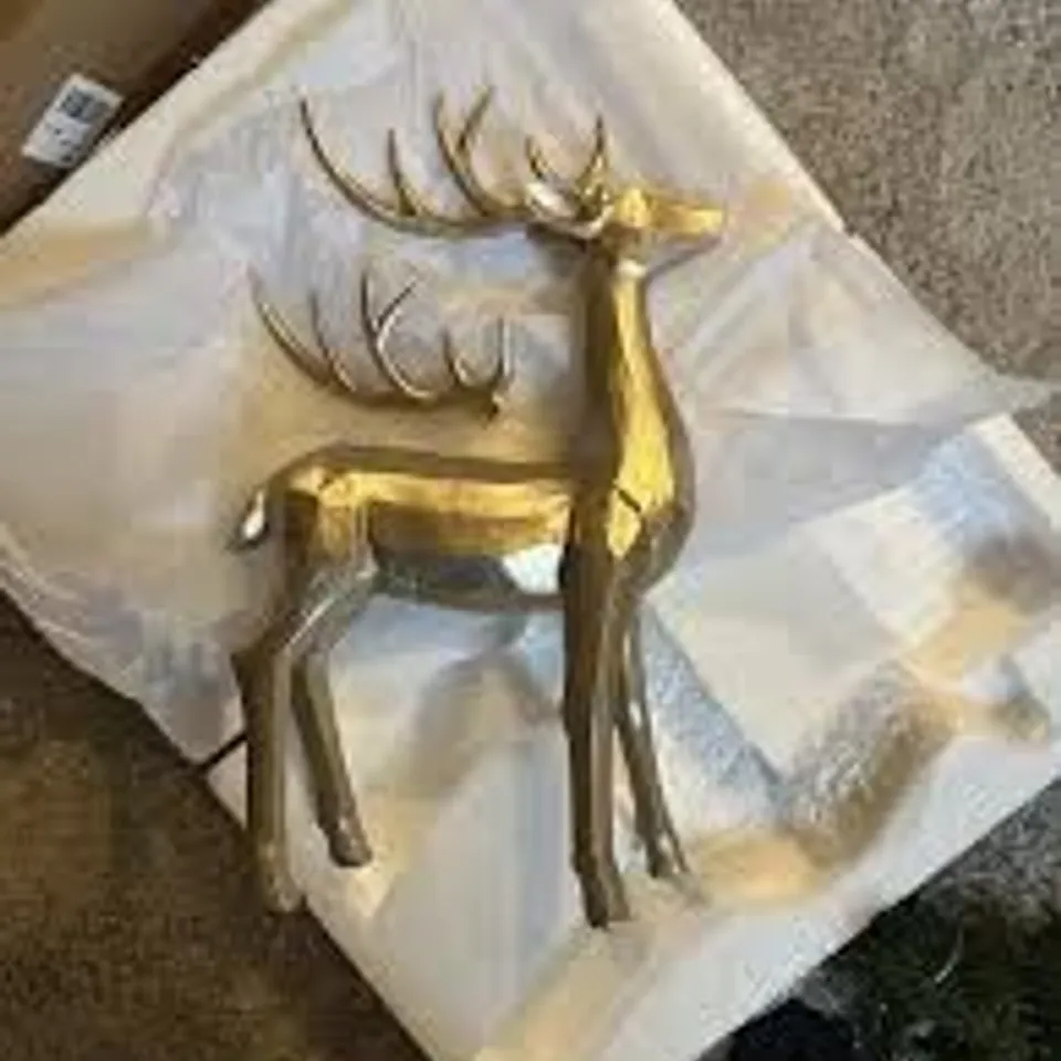 GOLDEN STAG ORNAMENT - COLLECTION ONLY