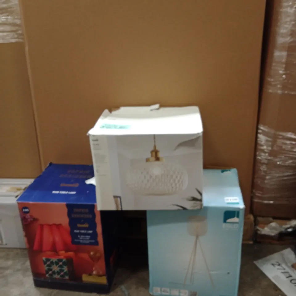 PALLET OF ASSORTED DESIGNER LIGHTING PRODUCTS TO INCLUDE;SOPHIE ROBINSON RIAD TABLE LAMP,SILAS LIGHT PENDANT,EGLO FLOOR LAMP