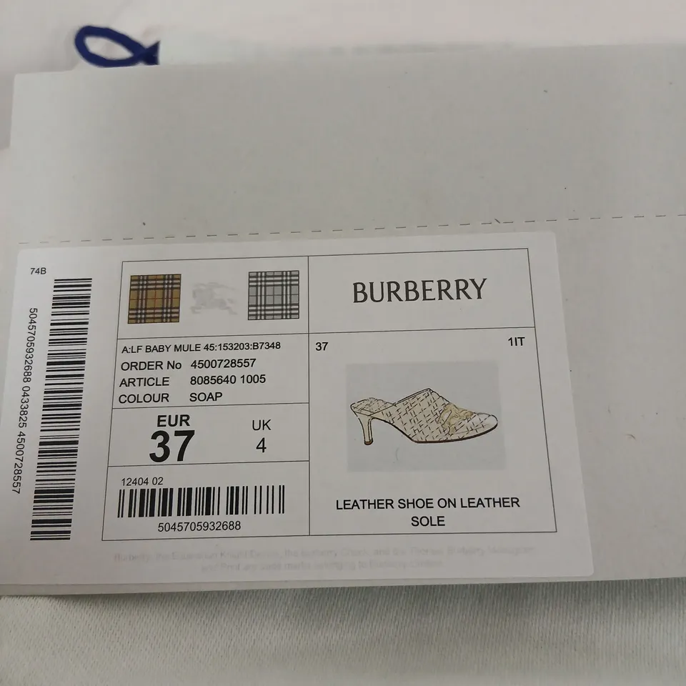 BURBERRY BEIGE QUILTED LEATHER MULES – UK4 / EU37, MADE IN ITALY