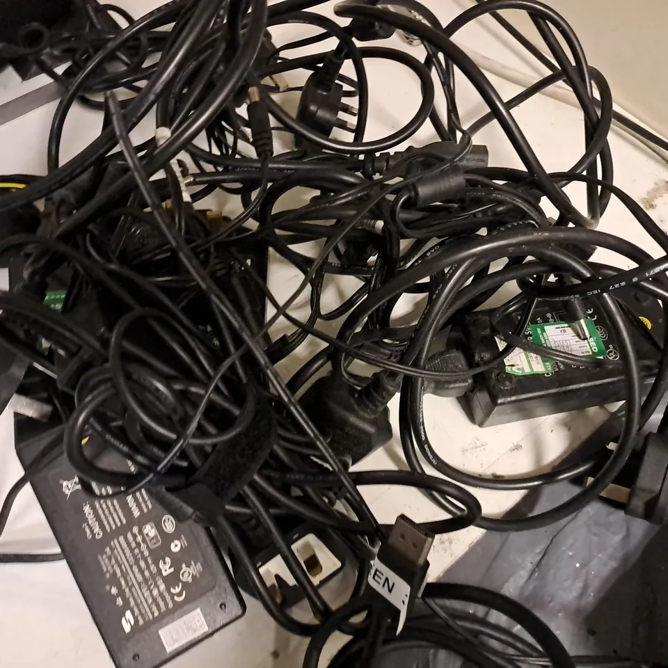 LOT OF ASSORTED TECH ITEMS TO INCLUDE DIGITAL VIDEO RECORDER, HP KEYBOARDS DELL POWER ADAPTERS AND MITEL IP PHONES