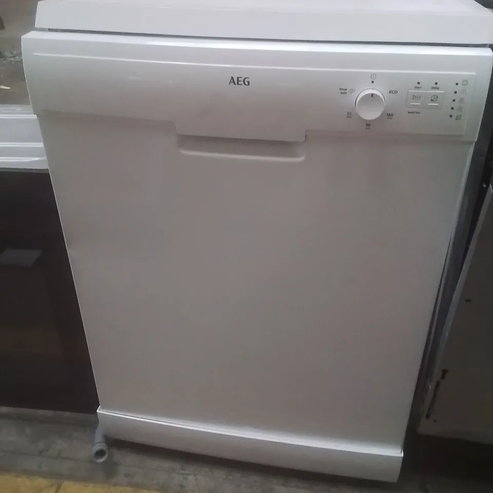 5000 AIRDRY DISHWASHER 60CM FFX52607ZW