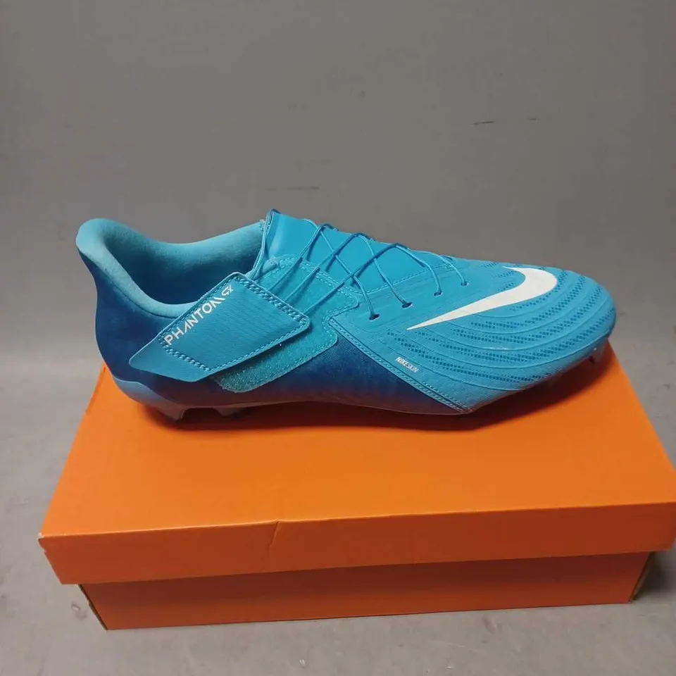 BOXED PAIR OF NIKE PHANTOM GX EASY ON FOOTBALL BOOTS - 11