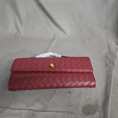 RED WOVEN LEATHER CLUTCH BAG WITH GOLD-TONE CLASP