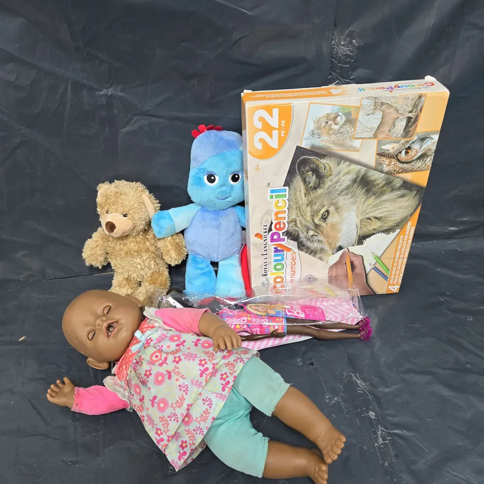 APPROXIMATELY 20 ASSORTED TOYS AND GAMES TO INCLUDE TEDDIES. DOLLS AND BARBIES