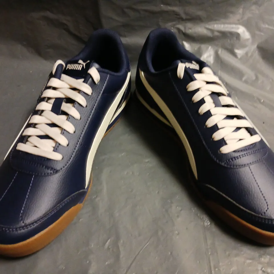 BOXED PAIR OF PUMA TURION II SHOES IN NAVY/WHITE UK 9