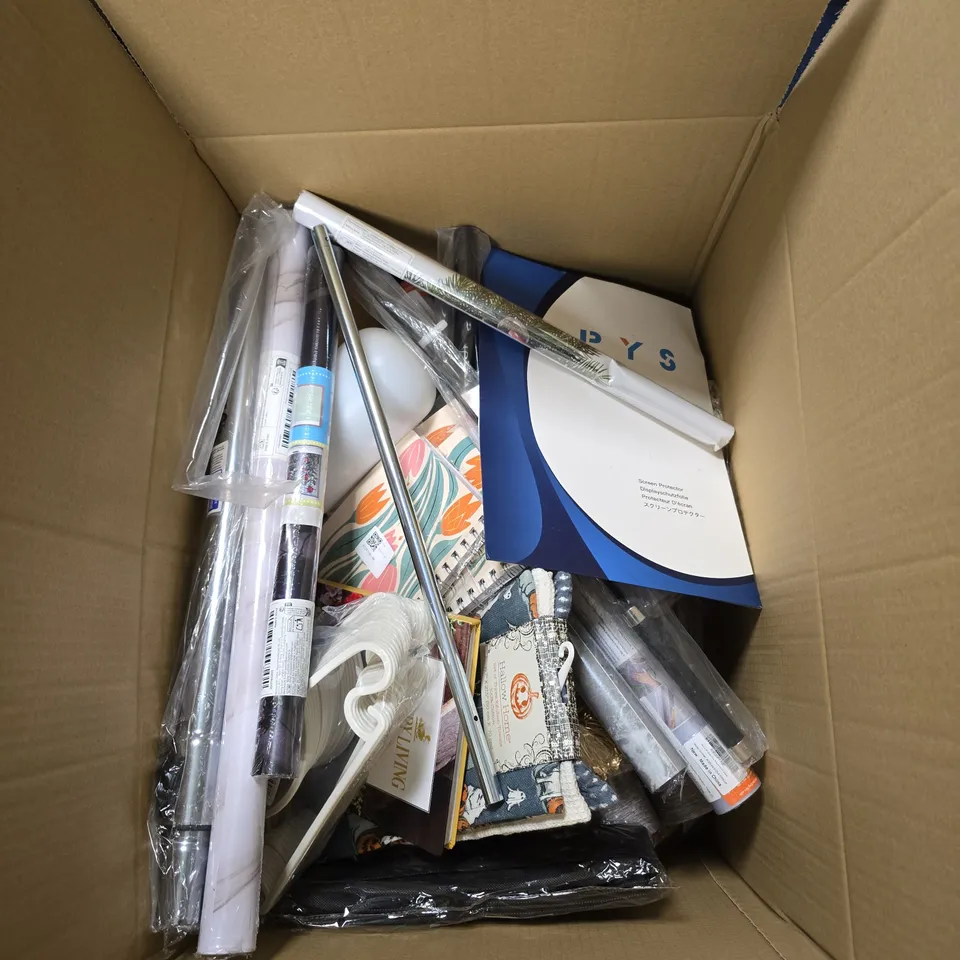 APPROXIMATELY 20 ITEMS INCLUDING A DIARY , AND TABLET CASE AND A WALLPAPER BUDDY WALLPAPERING KIT WITH ASSORTED CRAFT ITEMS.