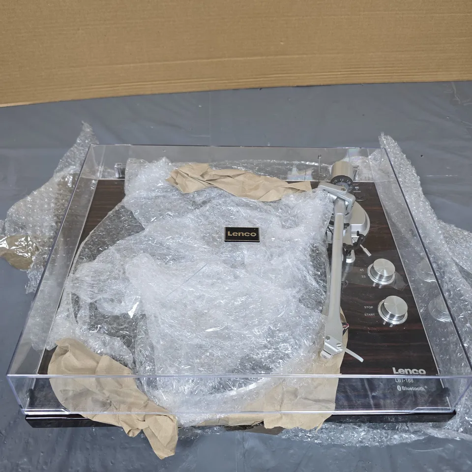 LENCO LBT-188 TURNTABLE 