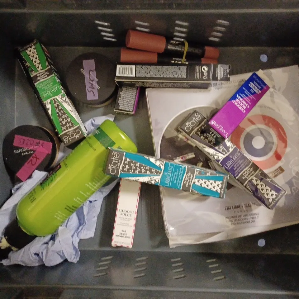 BOX OF APPROXIMATELY 15 ASSORTED COSMETIC PRODUCTS TO INCLUDE JACQUES SAINT PRES, ICEBERG PARFUM, SKIN TREATS, CLARINS, ETC