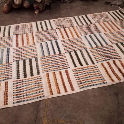 QUALITY DESIGNER AREA RUG - APPROXIMATELY 190×310CM