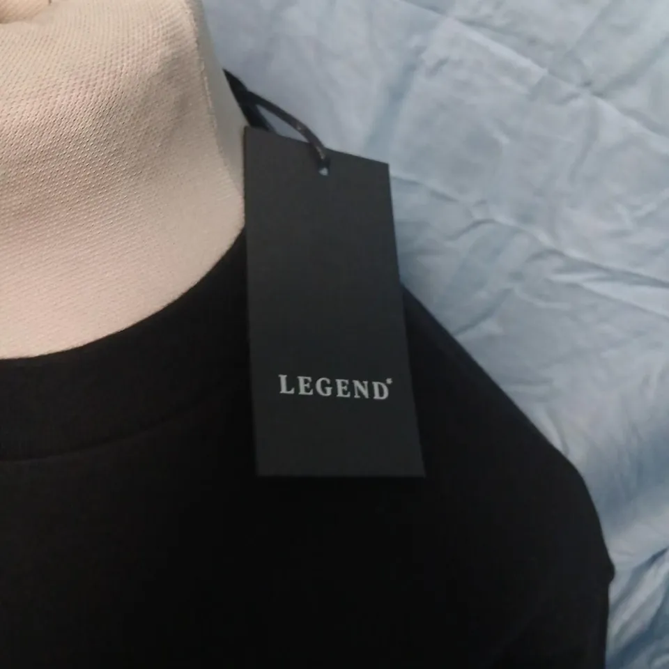 LEGEND PREMIUM BASICS T-SHIRT – BLACK – UK M