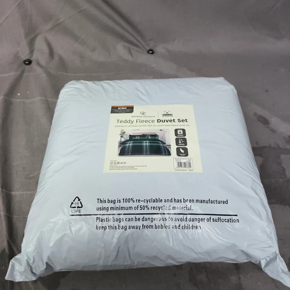 GAVENO CAVAILIA TEDDY FLEECE DUVET SET – KING SIZE