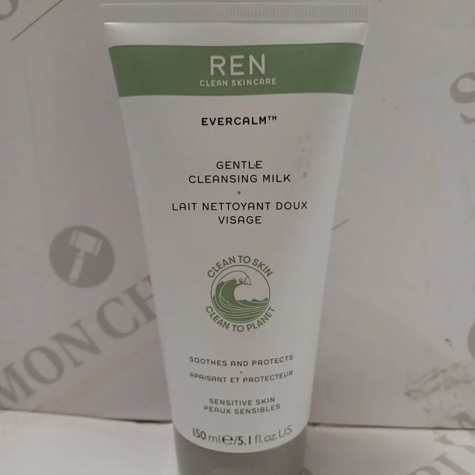 REN CLEAN SKINCARE EVERCALM GENTLE CLEANSING MILK 150ML