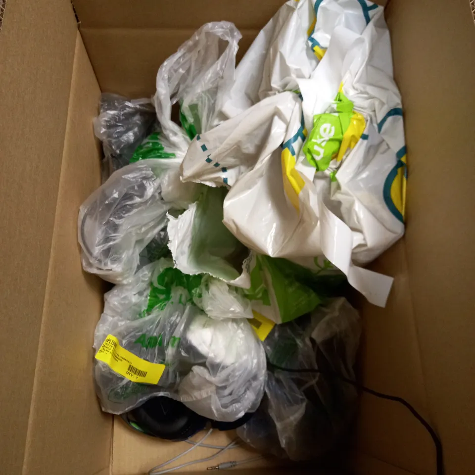 LOT OF 10 LOOSE TURTLE BEACH HEADPHONES TOO INCLUDE RECON 50 , 70 ETC 