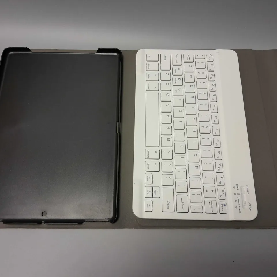 11-INCH TABLET CASE WITH WIRELESS KEYBOARD