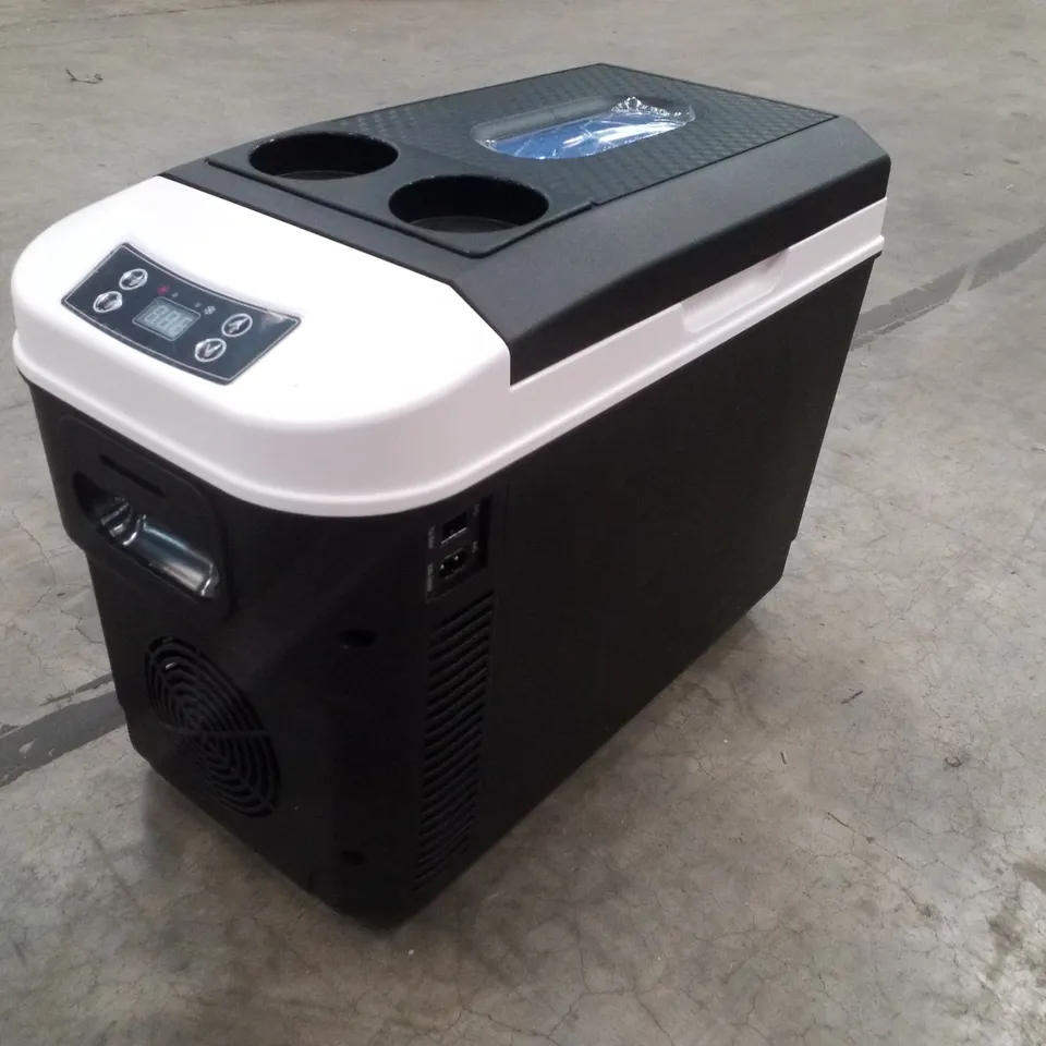 BOXED INTERTEK PORTABLE MINI FRIDGE 