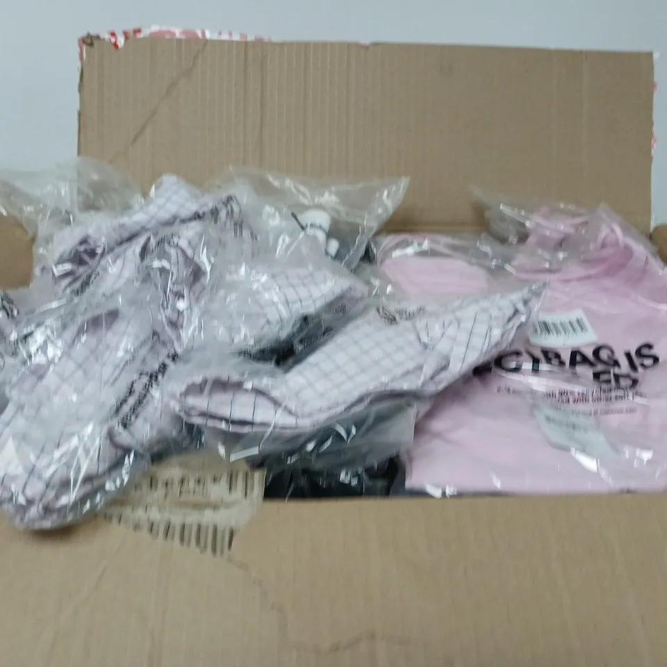BOX OF APPROX 15 ASSORTED CLOTHING ITEMS IN VARIOUS STYLES , SIZES AND COLORS