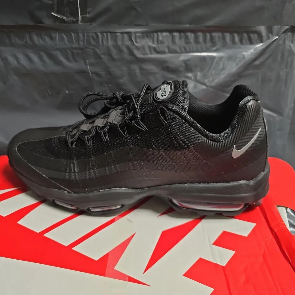 NIKE AIR MAX 95 UL BLACK/GREY – MENS UK 8 (US 9 / EU 42.5)