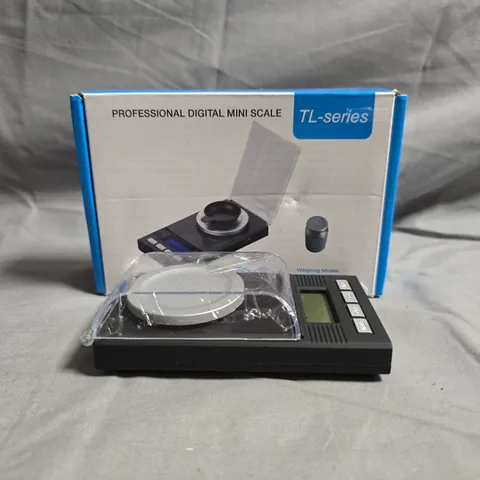 TL-SERIES PROFESSIONAL DIGITAL MINI SCALE – BOXED