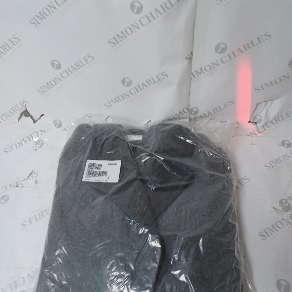 HELENE BERMAN CONTRAST COLOUR COAT SIZE 18 - PALE GREY 