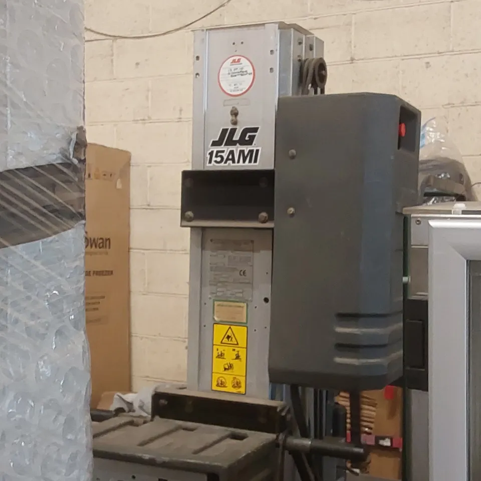 JLG 15 AMI SINGLE VERTICAL MAST BOOM LIFT