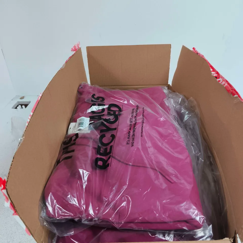 BOX OF 4 ASSORTED CLOTHING ITEMS TO INCLUDE OVERSIZED HOODIE DARK LOTUS LARGE