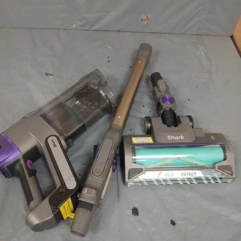 BOXED SHARK IP3000 SERIES CORDLESS VACUUM 
