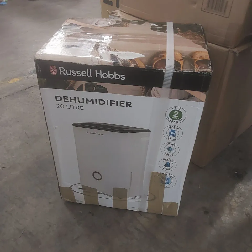 BOXED RUSSELL HOBBS 20L DEHUMIDIFIER RRP £199