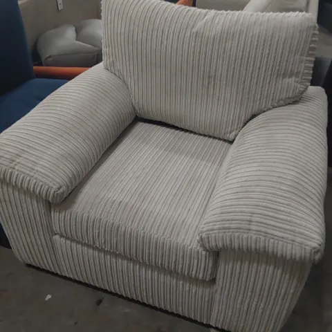 DESIGNER EASY CHAIR NATURAL JUMBO CHORD