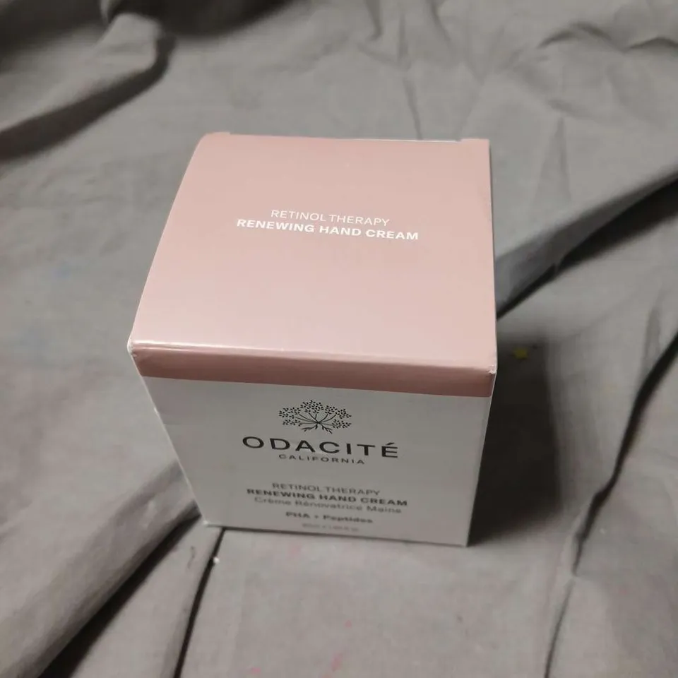 ODACITÉ CALIFORNIA RETINOL THERAPY RENEWING HAND CREAM – 50ML