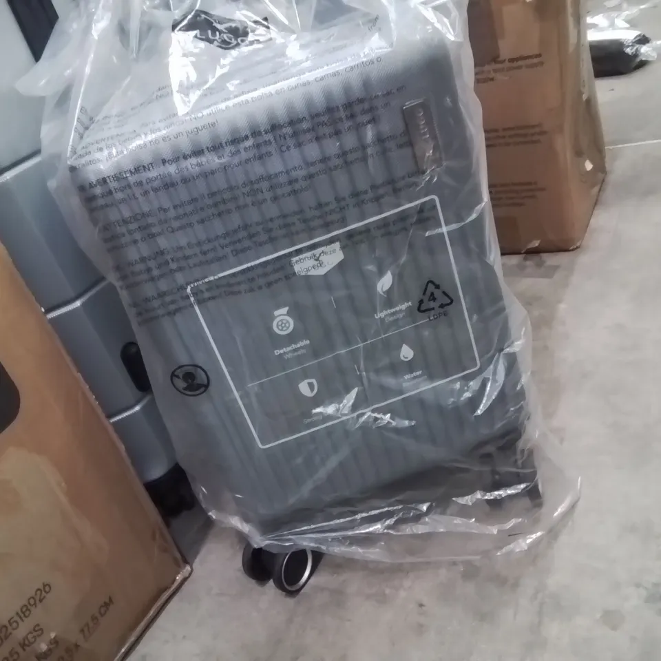 SMALL CABIN CASE SILVER