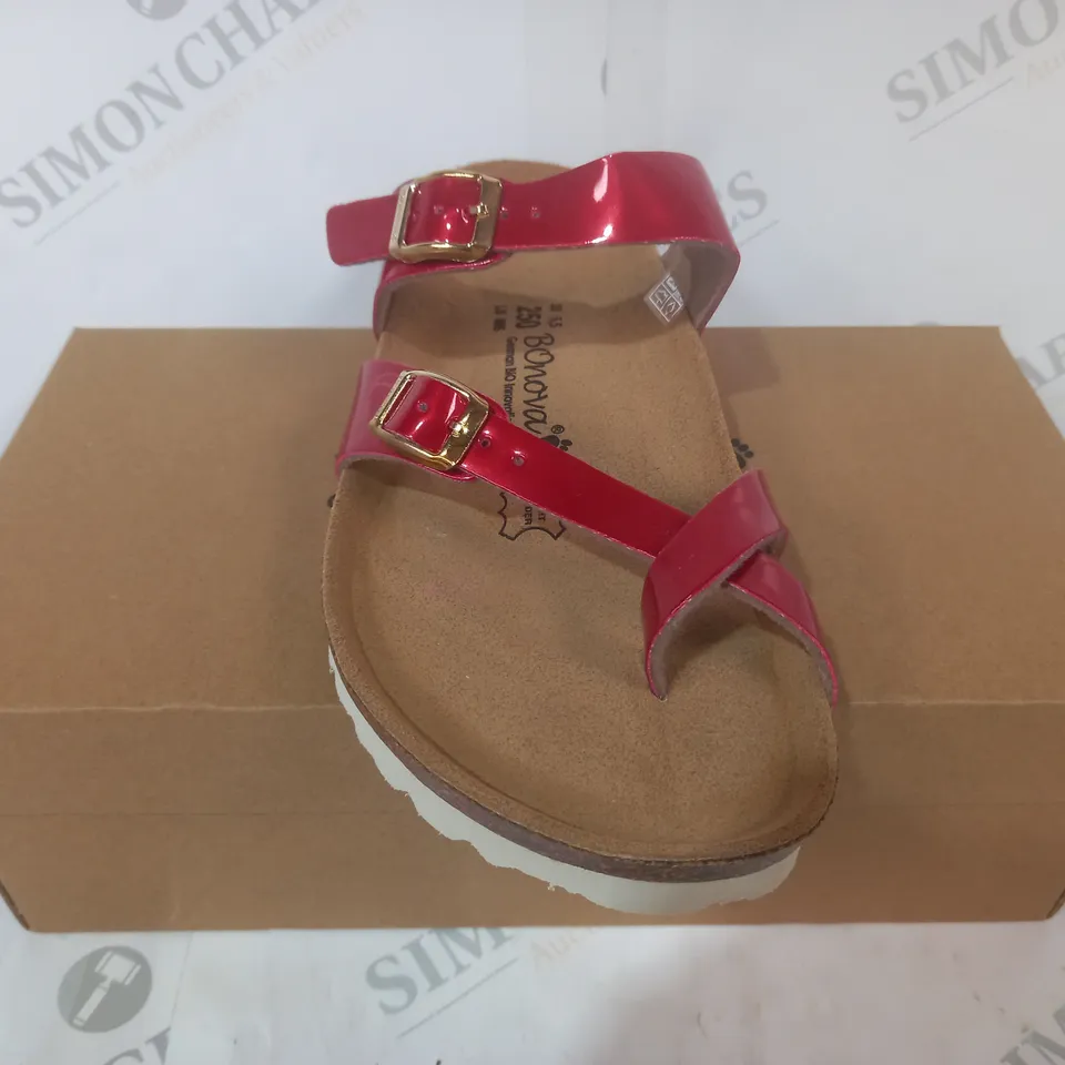 BOXED PAIR OF BONOVA SANDALS IN RED SIZE 6