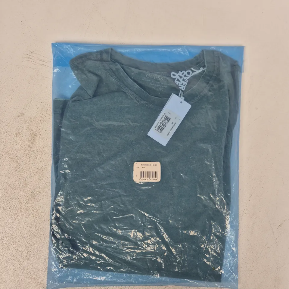BAGGED GUESS ECO OVERSIZED FIT T-SHIRT IN GREEN SIZE XXL