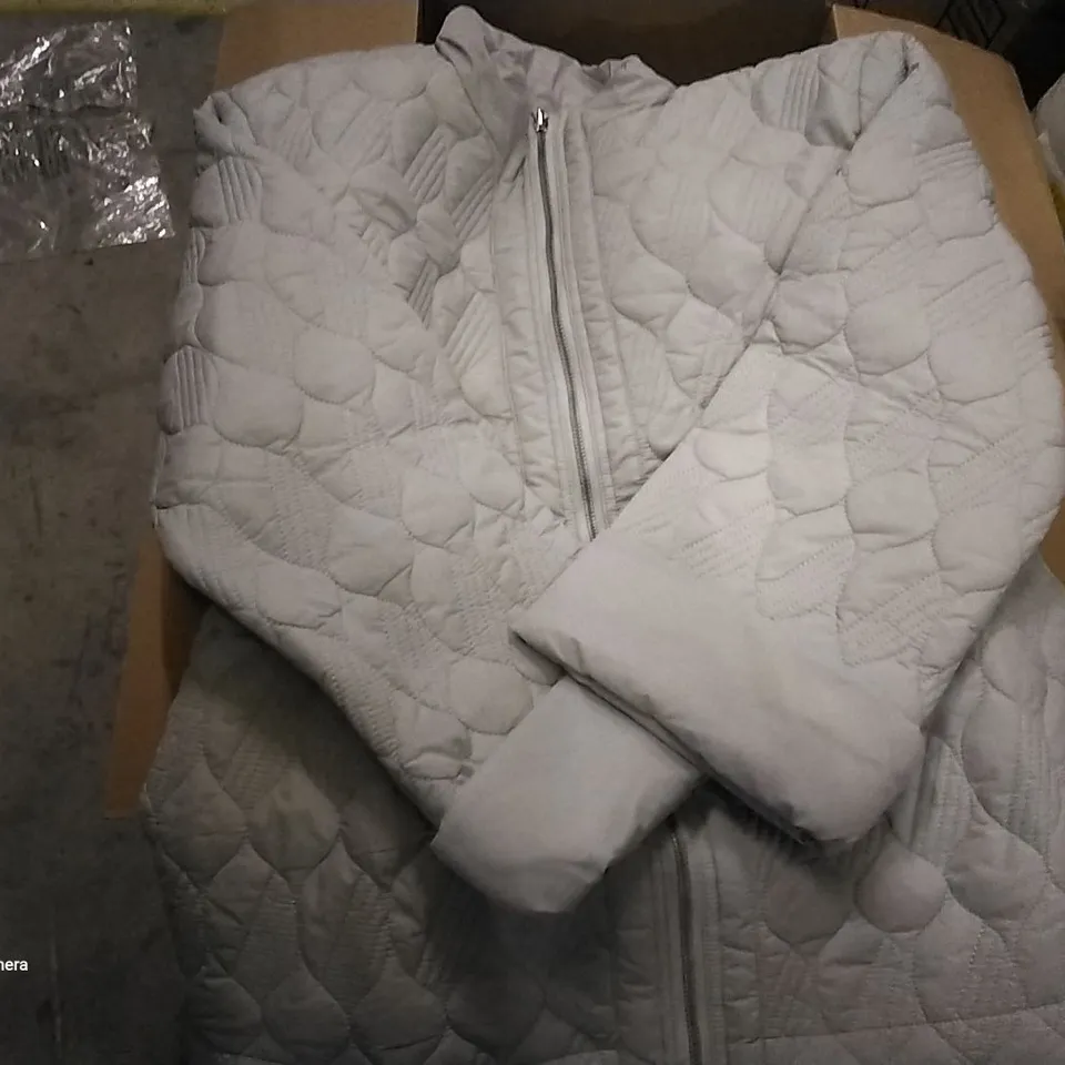 BOX OF APPROXIMATELY 11 BRAND NEW SILVER MARLA WYNNE QUILT TOGGLE COATS VARIOUS SIZES 