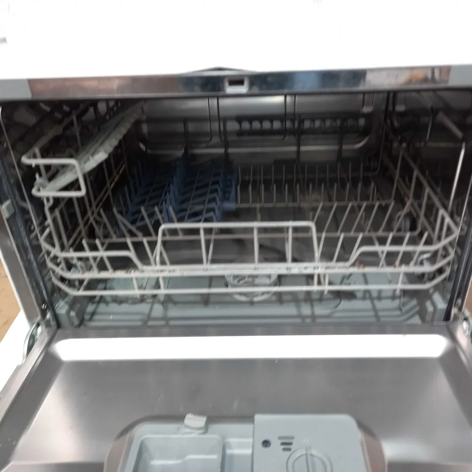 COMFEE' TABLE TOP COMPACT DISHWASHER
