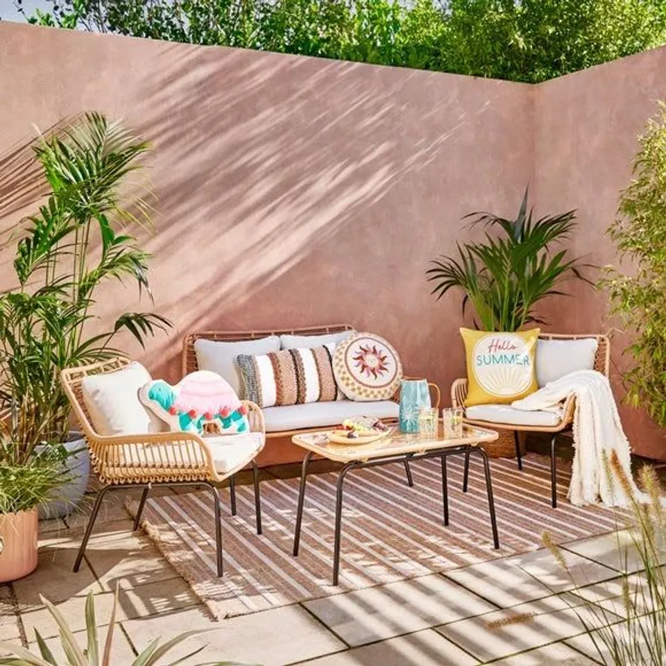 BOXED SINGAPORE 4 SEATER RATTAN CONVERSATION SET