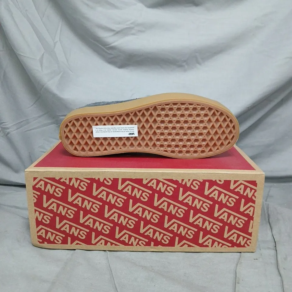 BOXED PAIR OF VANS TRAINERS – GREY SUEDE WITH LIGHT BLUE LACES - SIZE 5