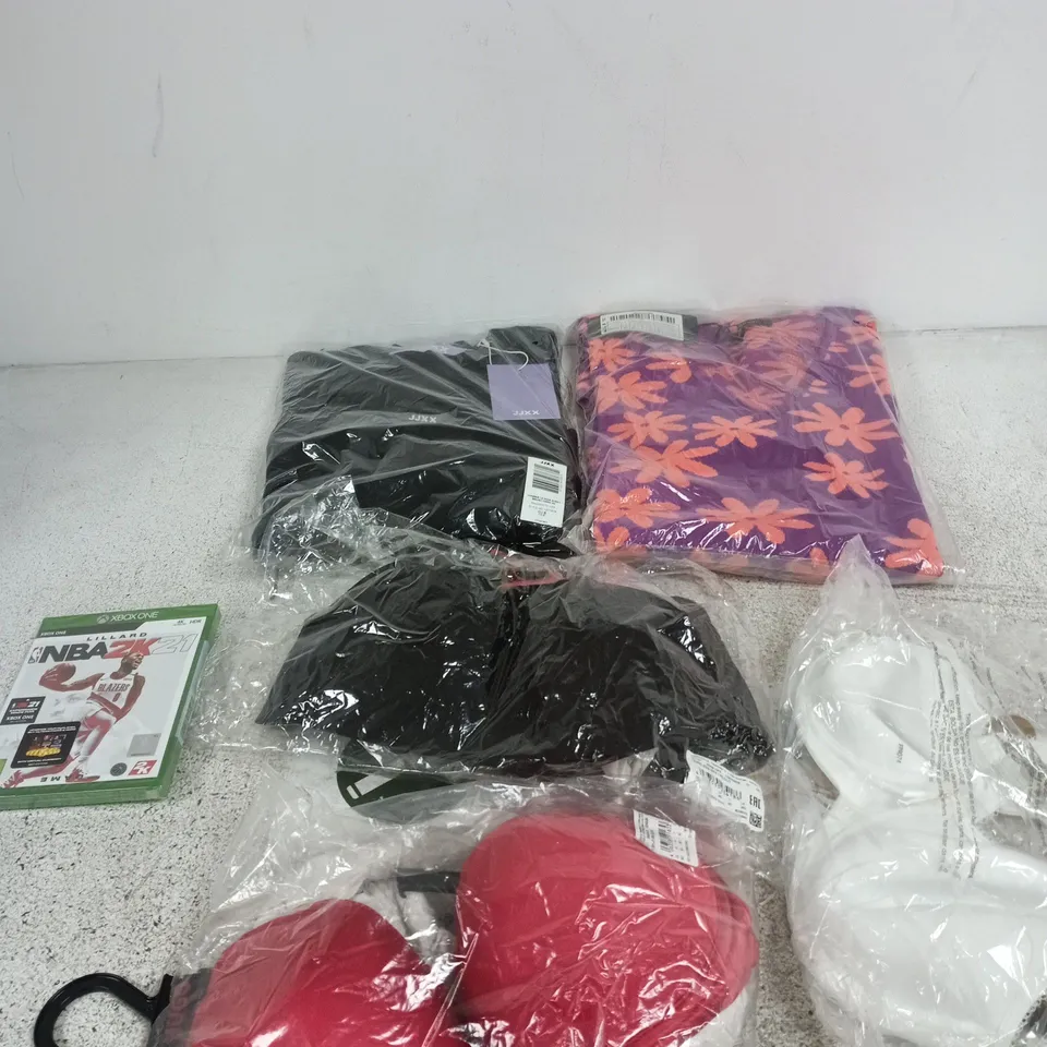 BOX OF APPROXIMATELY 40 ASSORTED ITEMS INCLUDING WACOAL BRA, TRENDYOL JUMPER AND A HUGO BOSS PUSH UP BRA